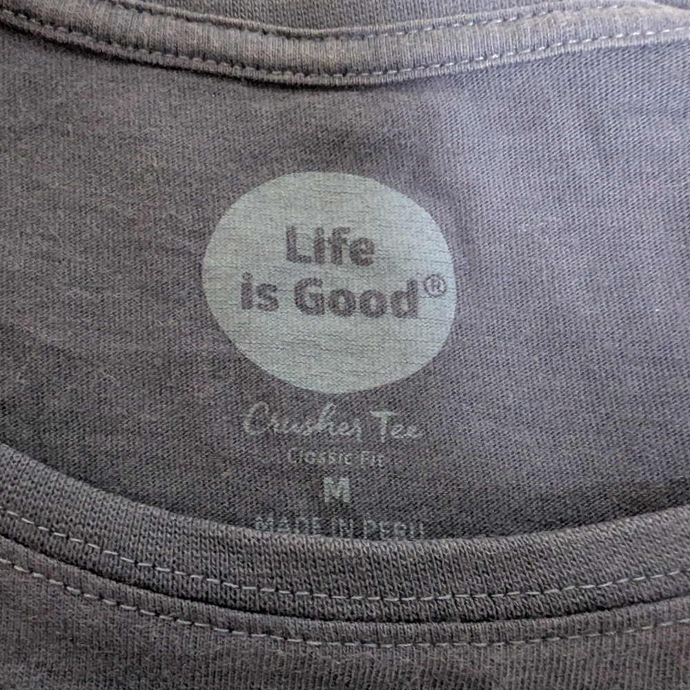 Women's Life is Good shirt with American flag - Picture 2 of 3